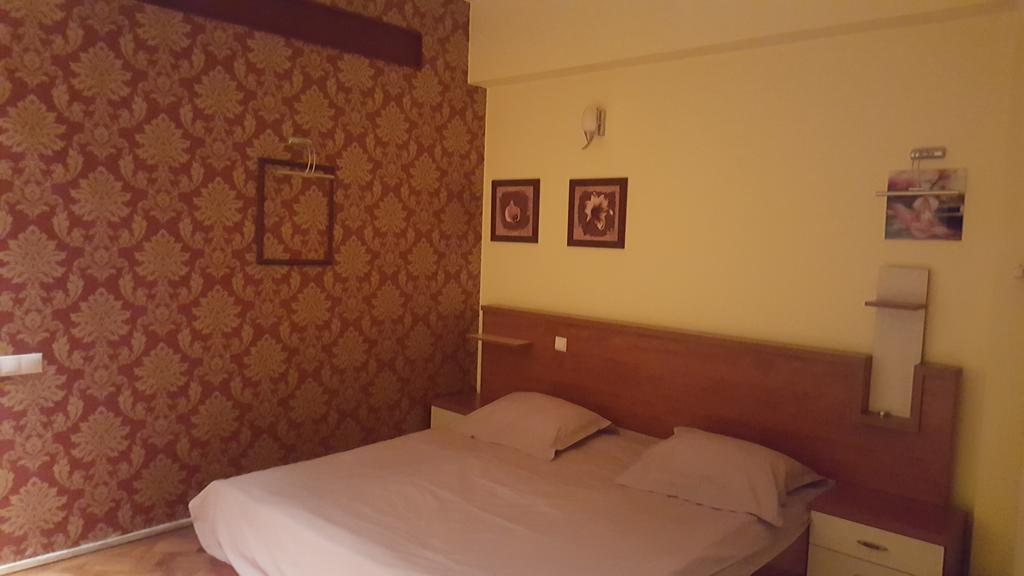 Hospitality Centrum- River Bukarest Kültér fotó