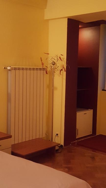 Hospitality Centrum- River Bukarest Kültér fotó